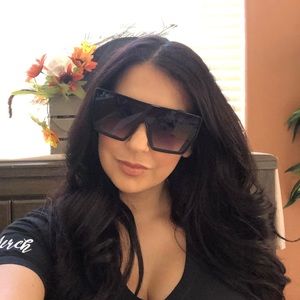 Stunna sunglasses 🕶 ❤️🔥❤️